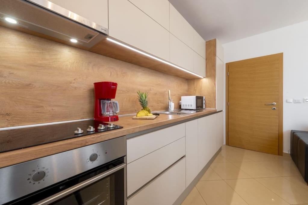 Goldensky New Apartment Дубровник Екстериор снимка