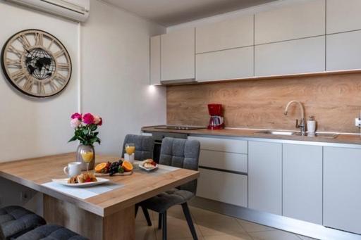Goldensky New Apartment Дубровник Екстериор снимка